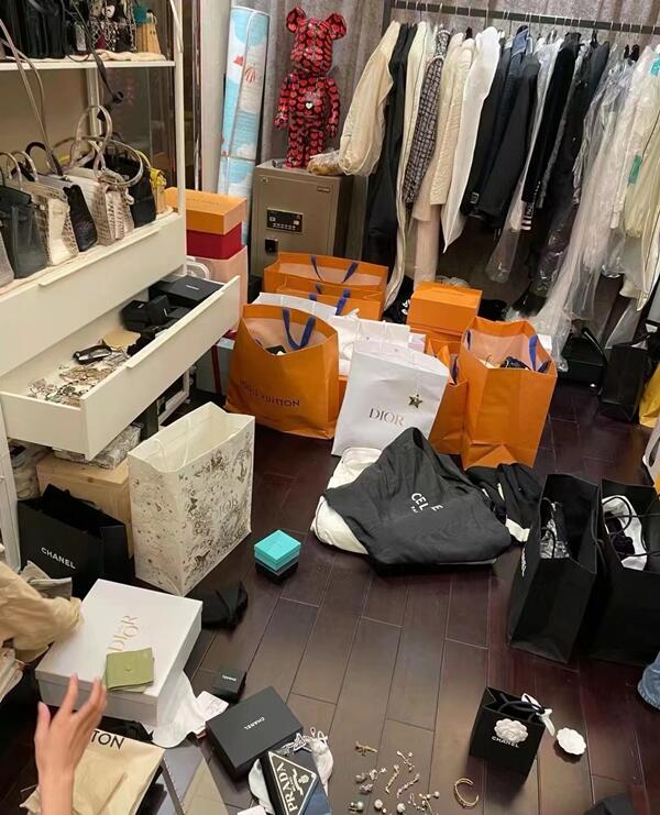 市南区回收顶奢鞋服
